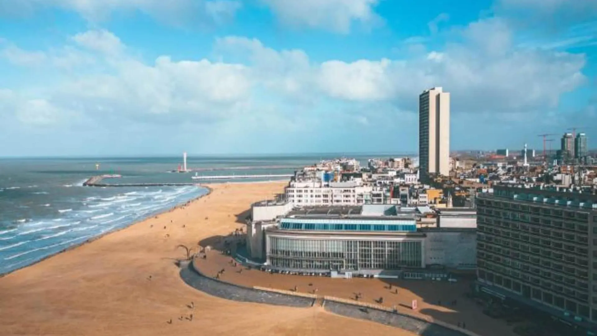 Beautiful Apartment With View Oostende Belçika